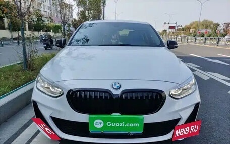 BMW 1 серия, 2023 год, 1 680 000 рублей, 2 фотография