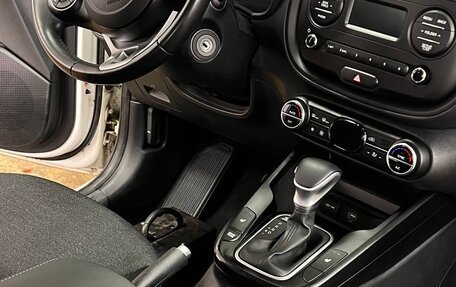 KIA Soul III, 2020 год, 1 700 000 рублей, 10 фотография