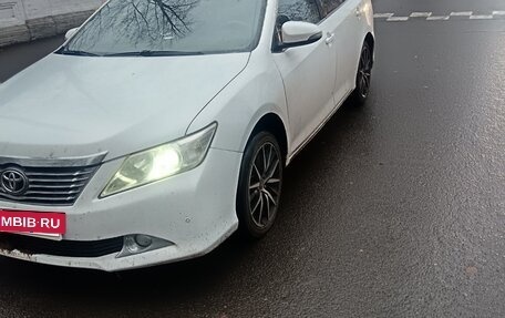 Toyota Camry, 2013 год, 1 200 000 рублей, 8 фотография