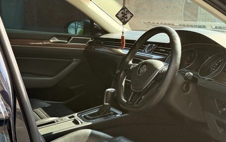 Volkswagen Passat B8 рестайлинг, 2015 год, 1 299 177 рублей, 11 фотография
