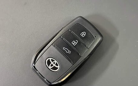 Toyota RAV4, 2026 год, 4 270 000 рублей, 18 фотография