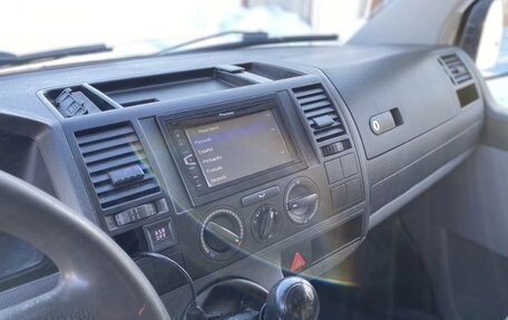 Volkswagen Transporter T5 рестайлинг, 2008 год, 900 000 рублей, 35 фотография