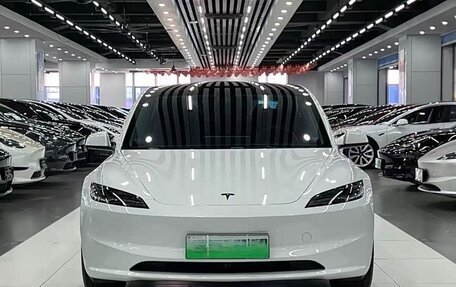 Tesla Model 3 I, 2025 год, 4 454 000 рублей, 2 фотография