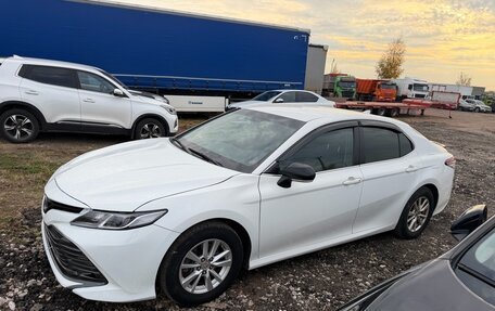 Toyota Camry, 2018 год, 1 650 000 рублей, 2 фотография