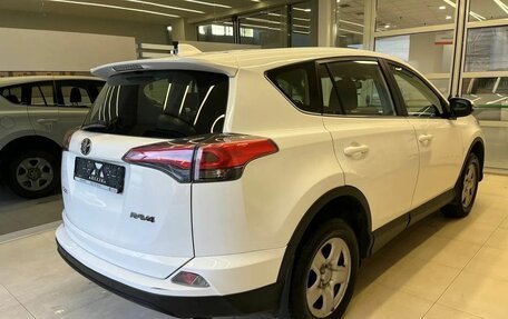 Toyota RAV4, 2018 год, 2 550 000 рублей, 4 фотография