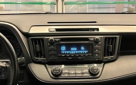 Toyota RAV4, 2018 год, 2 550 000 рублей, 12 фотография