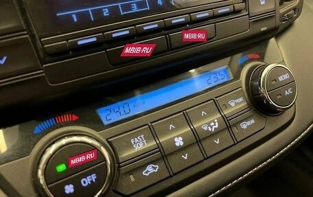 Toyota RAV4, 2018 год, 2 550 000 рублей, 18 фотография
