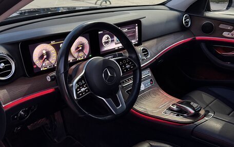 Mercedes-Benz E-Класс, 2018 год, 3 300 000 рублей, 16 фотография