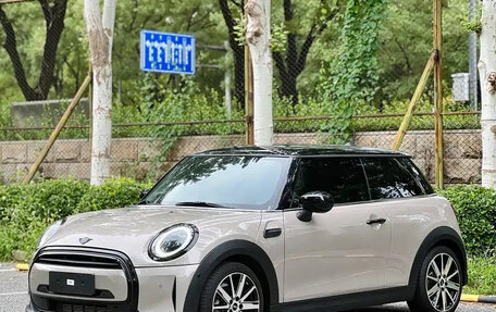 MINI Hatch, 2023 год, 1 870 000 рублей, 3 фотография