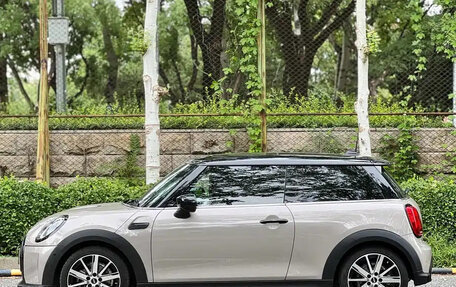 MINI Hatch, 2023 год, 1 870 000 рублей, 7 фотография
