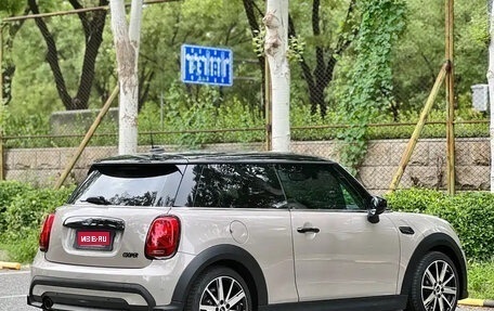 MINI Hatch, 2023 год, 1 870 000 рублей, 4 фотография