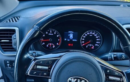 KIA Sportage IV рестайлинг, 2018 год, 2 200 000 рублей, 5 фотография