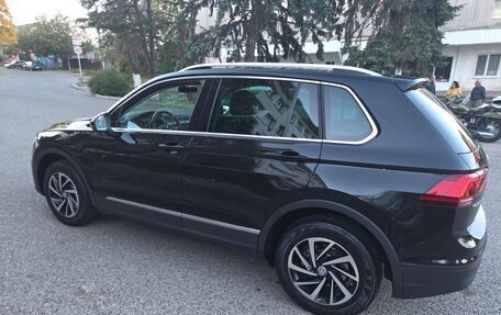Volkswagen Tiguan II, 2018 год, 2 750 000 рублей, 9 фотография