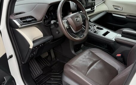 Toyota Sienna, 2021 год, 5 200 000 рублей, 10 фотография