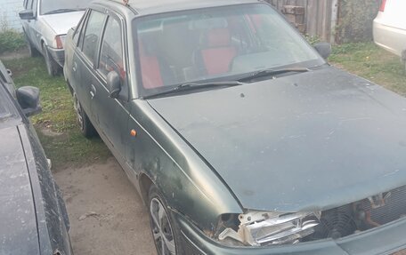 Daewoo Nexia I рестайлинг, 2004 год, 40 000 рублей, 2 фотография