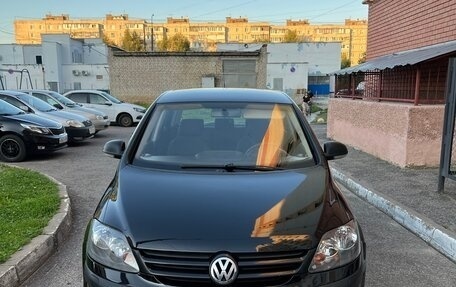 Volkswagen Golf Plus I, 2006 год, 350 000 рублей, 2 фотография