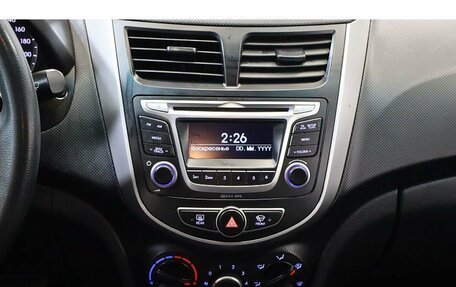 Hyundai Solaris II рестайлинг, 2015 год, 1 249 000 рублей, 10 фотография