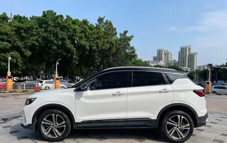 Geely Coolray I, 2022 год, 990 000 рублей, 4 фотография