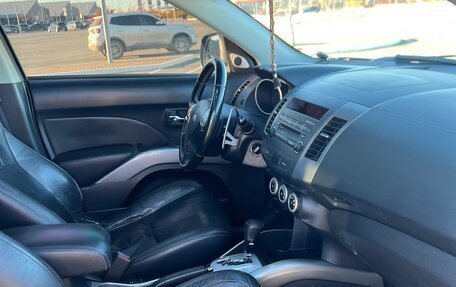 Mitsubishi Outlander III рестайлинг 3, 2008 год, 1 200 000 рублей, 4 фотография