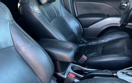 Mitsubishi Outlander III рестайлинг 3, 2008 год, 1 200 000 рублей, 13 фотография