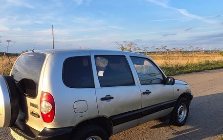Chevrolet Niva I рестайлинг, 2004 год, 215 000 рублей, 4 фотография