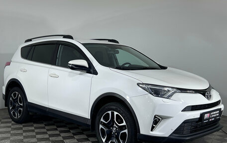Toyota RAV4, 2018 год, 1 950 000 рублей, 3 фотография
