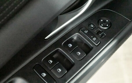 Hyundai Elantra, 2023 год, 2 140 000 рублей, 13 фотография