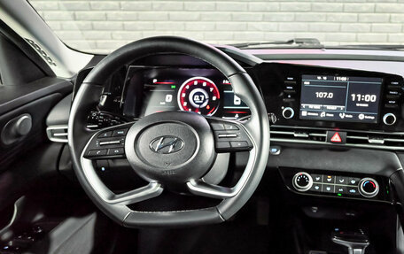 Hyundai Elantra, 2023 год, 2 140 000 рублей, 17 фотография