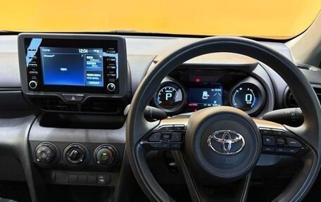 Toyota Yaris Cross, 2022 год, 1 417 009 рублей, 4 фотография