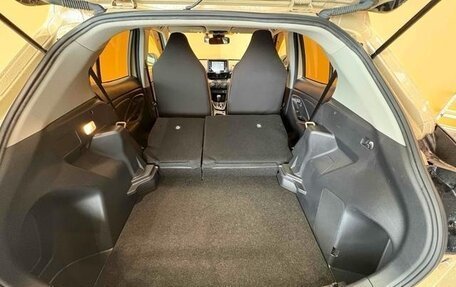 Toyota Yaris Cross, 2022 год, 1 417 009 рублей, 10 фотография