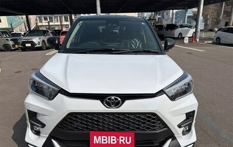 Toyota Raize I, 2023 год, 1 193 000 рублей, 7 фотография