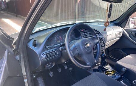 Chevrolet Niva I рестайлинг, 2012 год, 560 000 рублей, 4 фотография
