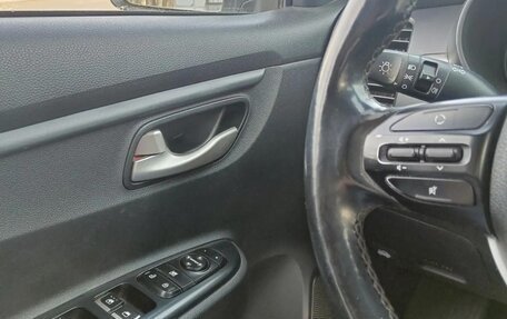 KIA Rio IV, 2018 год, 850 000 рублей, 11 фотография