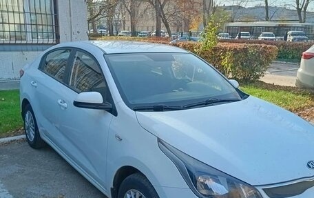 KIA Rio IV, 2018 год, 850 000 рублей, 8 фотография