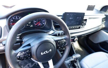 KIA Rio IV, 2022 год, 1 350 000 рублей, 9 фотография