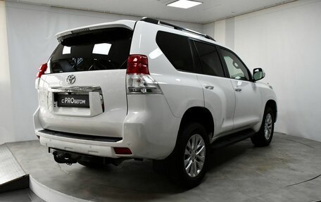 Toyota Land Cruiser Prado 150 рестайлинг, 2011 год, 2 720 000 рублей, 7 фотография