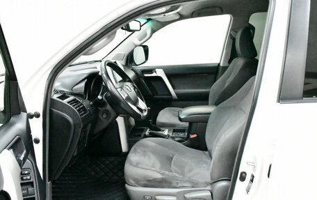 Toyota Land Cruiser Prado 150 рестайлинг, 2011 год, 2 720 000 рублей, 17 фотография