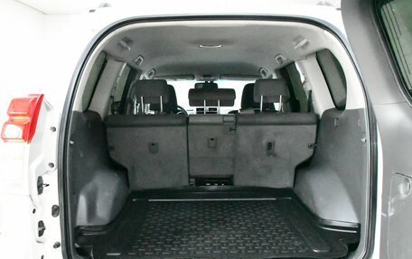 Toyota Land Cruiser Prado 150 рестайлинг, 2011 год, 2 720 000 рублей, 16 фотография