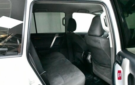 Toyota Land Cruiser Prado 150 рестайлинг, 2011 год, 2 720 000 рублей, 13 фотография