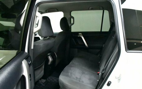Toyota Land Cruiser Prado 150 рестайлинг, 2011 год, 2 720 000 рублей, 24 фотография
