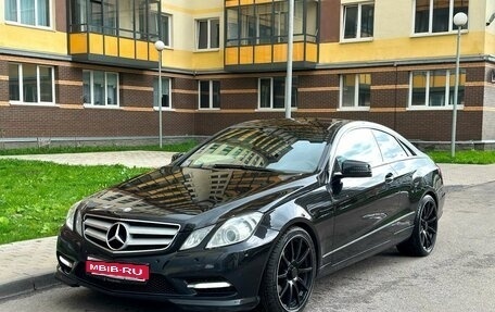 Mercedes-Benz E-Класс, 2012 год, 1 350 000 рублей, 1 фотография