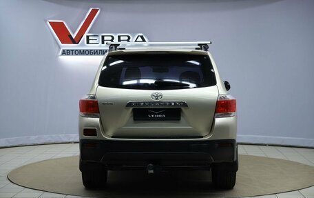 Toyota Highlander III, 2011 год, 1 350 000 рублей, 6 фотография