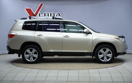 Toyota Highlander III, 2011 год, 1 350 000 рублей, 4 фотография