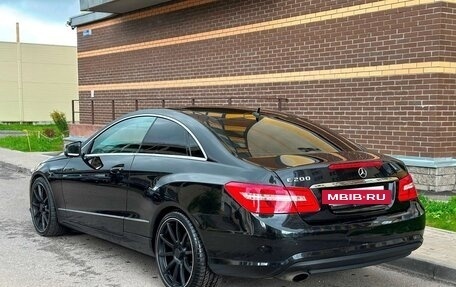 Mercedes-Benz E-Класс, 2012 год, 1 350 000 рублей, 3 фотография