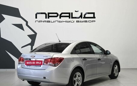 Chevrolet Cruze II, 2010 год, 629 900 рублей, 3 фотография