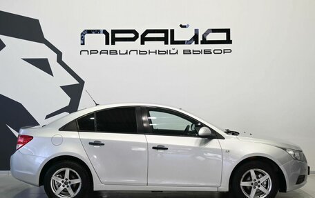 Chevrolet Cruze II, 2010 год, 629 900 рублей, 7 фотография