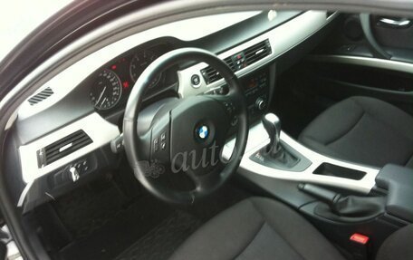 BMW 3 серия, 2011 год, 730 000 рублей, 7 фотография