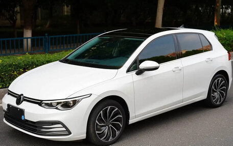 Volkswagen Golf VIII, 2022 год, 2 150 000 рублей, 1 фотография