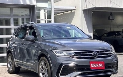 Volkswagen Tiguan II, 2023 год, 2 250 000 рублей, 1 фотография