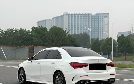 Mercedes-Benz A-Класс, 2022 год, 2 150 000 рублей, 5 фотография
